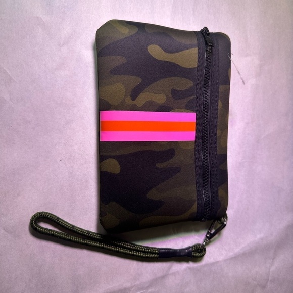 HUE Handbags - HUate Camouflage Mini Bag with Pink Stripe